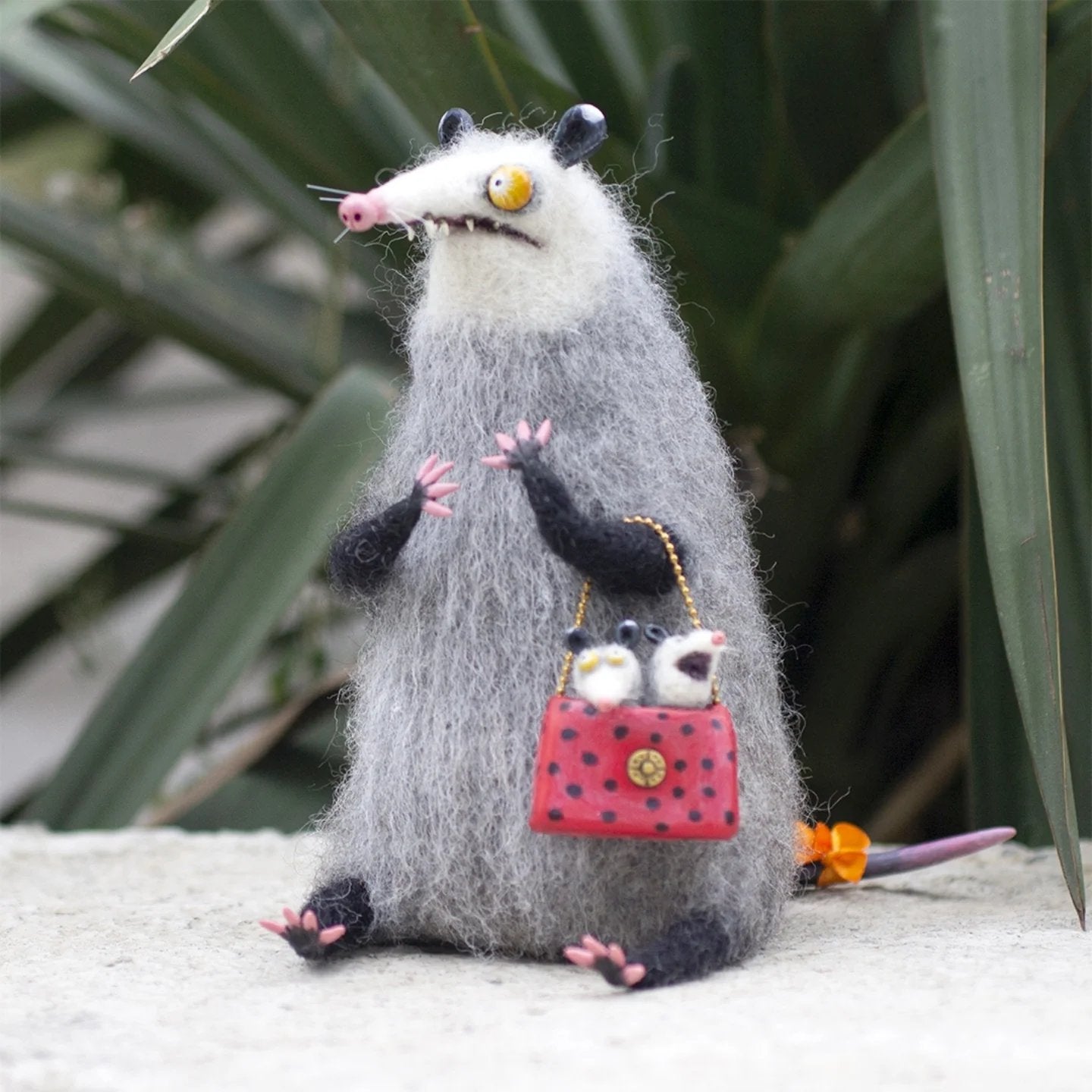 🔥Heißer Sale 49% RABATT🌟🐭👀Handgefertigter, panischer, schräger Kuscheltier-Plüschfreund aus Wollfilz mit großen Augen🧶